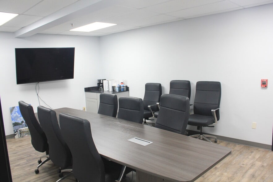 More Photos Of 5890 I 10 Industrial Pkwy W, Theodore Manufacturing For Sale