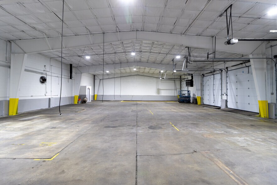 More Photos Of 525 E Clark St, Pocatello Auto Repair For Lease