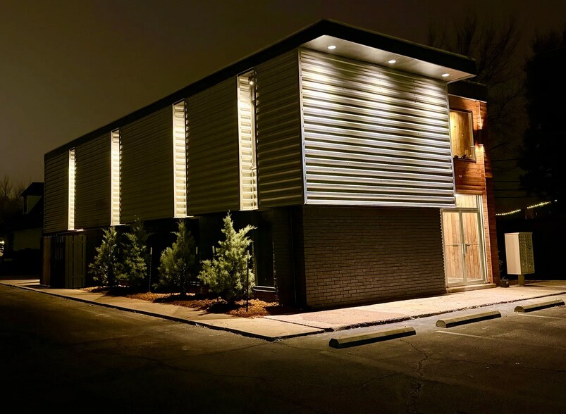 More Photos Of 2912 Lakeside Dr, Oklahoma City Office For Lease