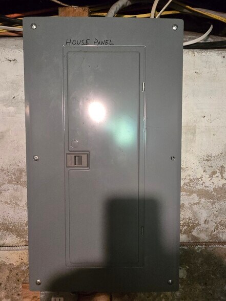 More Photos Of 43 Baptist St, Swansea Apartments For Sale