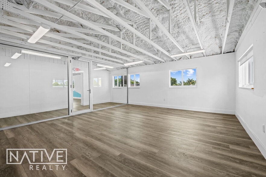 More Photos Of 702-706 NE 1st Ave, Fort Lauderdale Restaurant For Lease