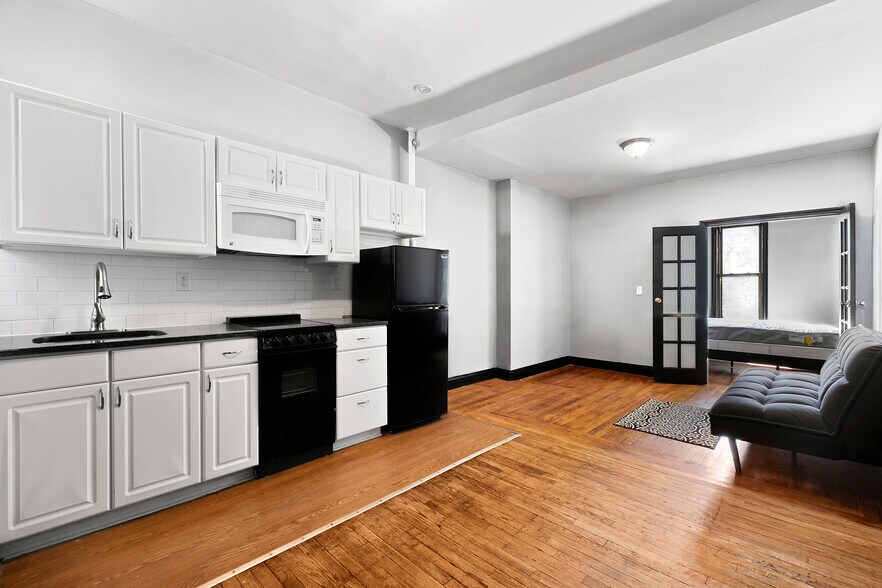More Photos Of 518 E 83rd St, New York Apartments For Sale