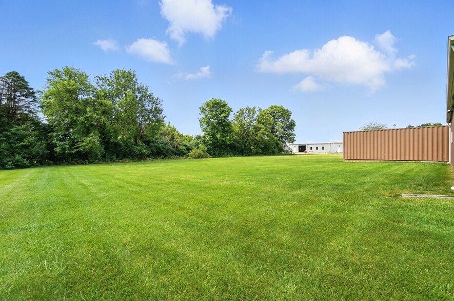 More Photos Of 103 Quinter Farm Rd, Englewood Freestanding For Sale
