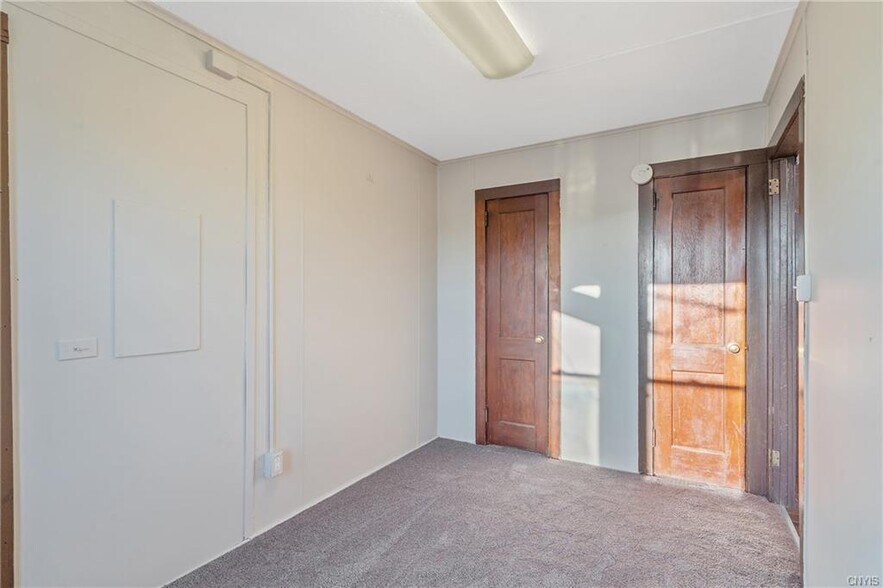 More Photos Of 5-7 N 2nd St, Fulton Storefront Retail Office For Sale