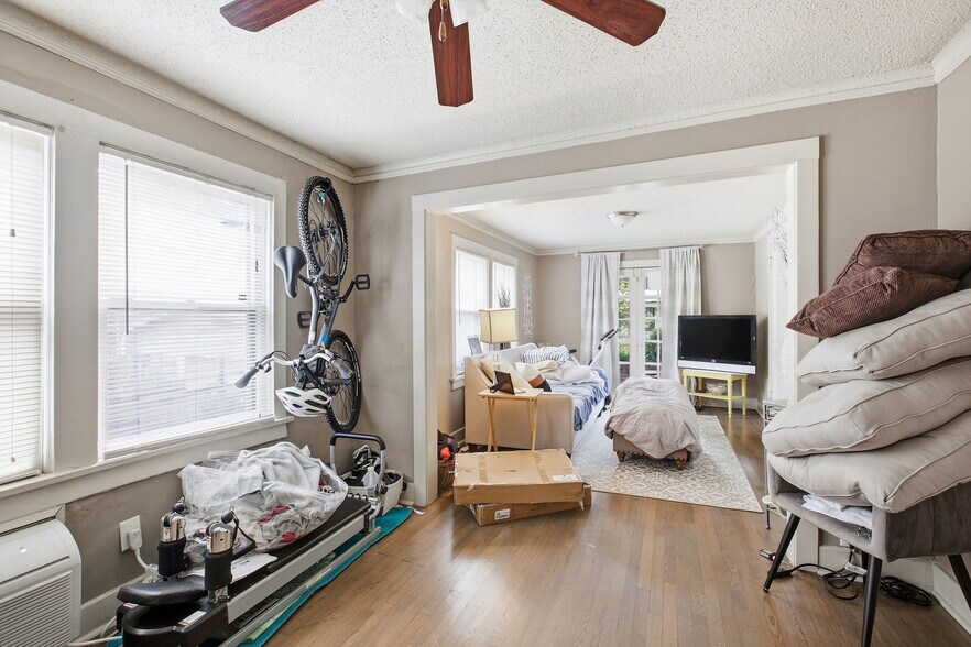 More Photos Of 4340-4342 Holly St, Kansas City Multifamily For Sale