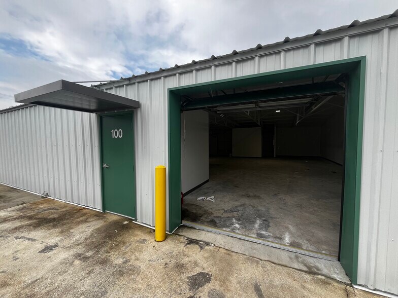 More Photos Of 2140 Beaufort Ave, North Charleston Light Distribution For Lease