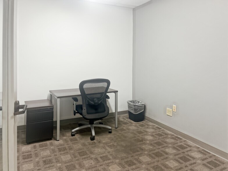 More Photos Of 6760 N Oracle Rd, Tucson Coworking Space