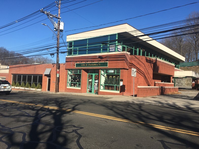 More Photos Of 263 Glenville Rd, Greenwich Storefront Retail Office For Lease