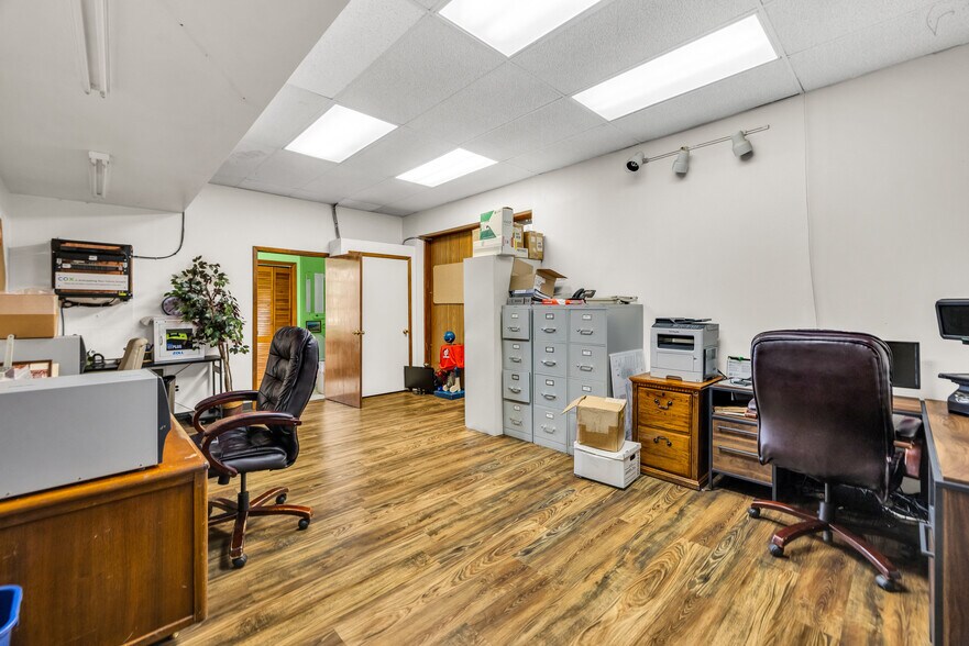 More Photos Of 1113 N Utica Ave, Tulsa Industrial For Sale