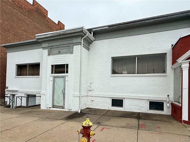 More Photos Of 23-25 Devereux St, Utica Storefront Retail Office For Sale