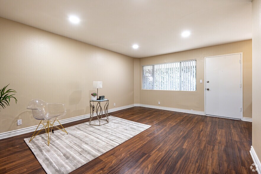 More Photos Of 861 S Glencliff St, La Habra Apartments For Sale