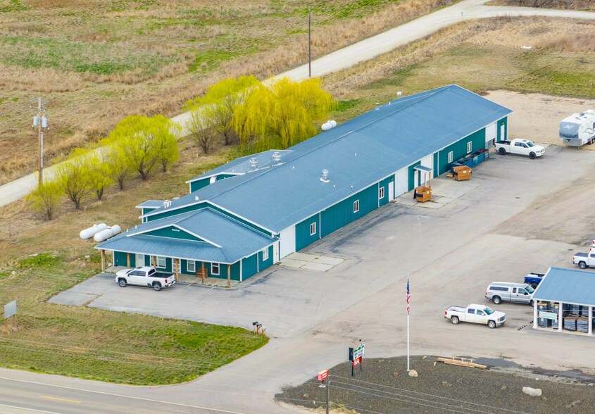 More Photos Of 2447 W Highway 52, Emmett Warehouse For Lease