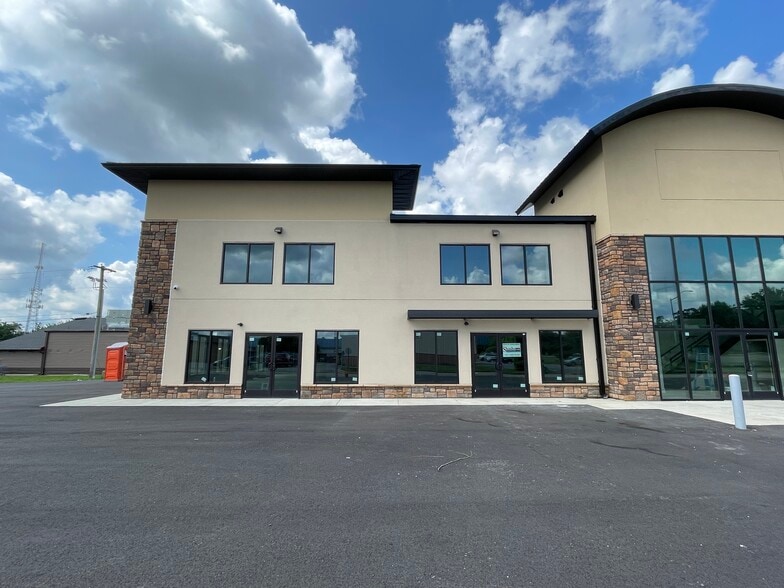 More Photos Of 11701 Central Ave, Waldorf Unknown For Lease