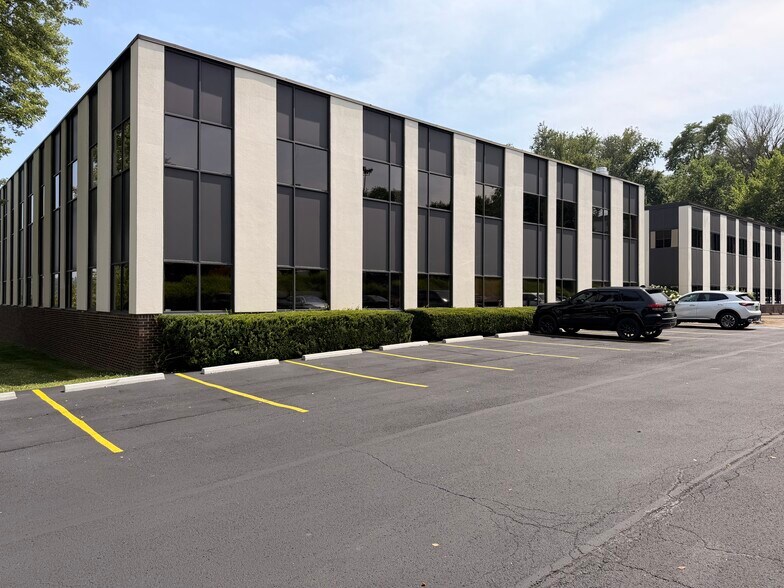More Photos Of 600 N Bell Ave, Carnegie Office For Lease