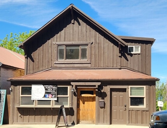 More Photos Of 204 S Coeur D Alene Ave, Harrison Restaurant For Sale