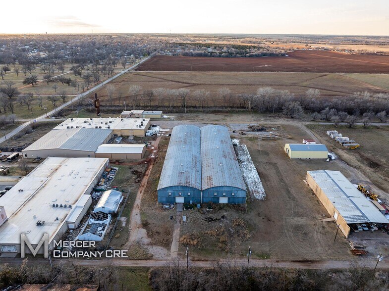 More Photos Of 900 N 4th St, Guthrie Manufacturing For Sale