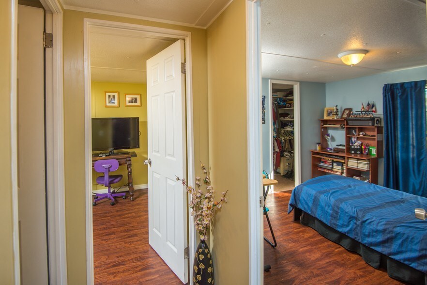 More Photos Of 1211 Cypress Rd, Saint Augustine Manufactured Housing Mobile Home Park For Sale