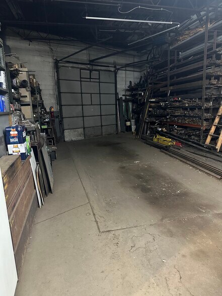 More Photos Of 5431 E Davison St, Detroit Warehouse For Sale