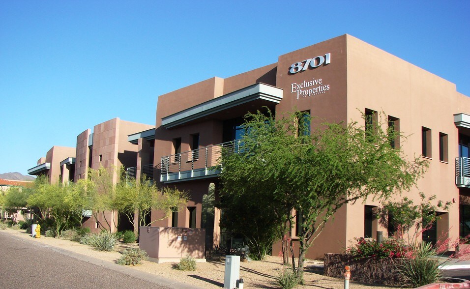 More Photos Of 8701 E Vista Bonita Dr, Scottsdale Medical For Sale