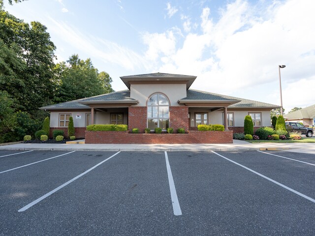 More Photos Of 1051-1103 W Sherman Ave, Vineland Medical For Lease