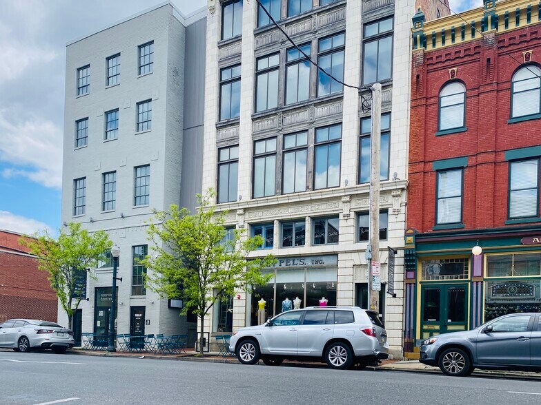More Photos Of 325 N Queen St, Lancaster Apartments For Lease