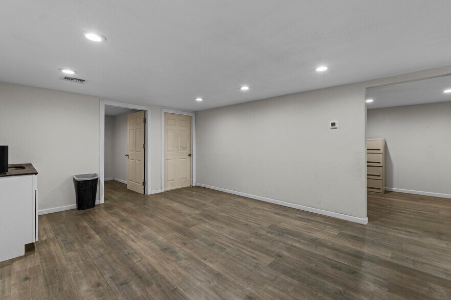 More Photos Of 1819 S 1st Ave, Safford Office For Sale