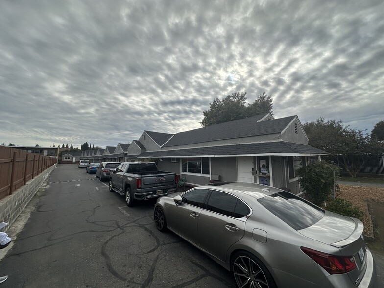 More Photos Of 1501 W Capitol Ave, West Sacramento Hotel For Sale