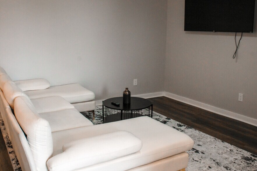 More Photos Of 1807 Logan Ave, Knoxville Multifamily For Sale