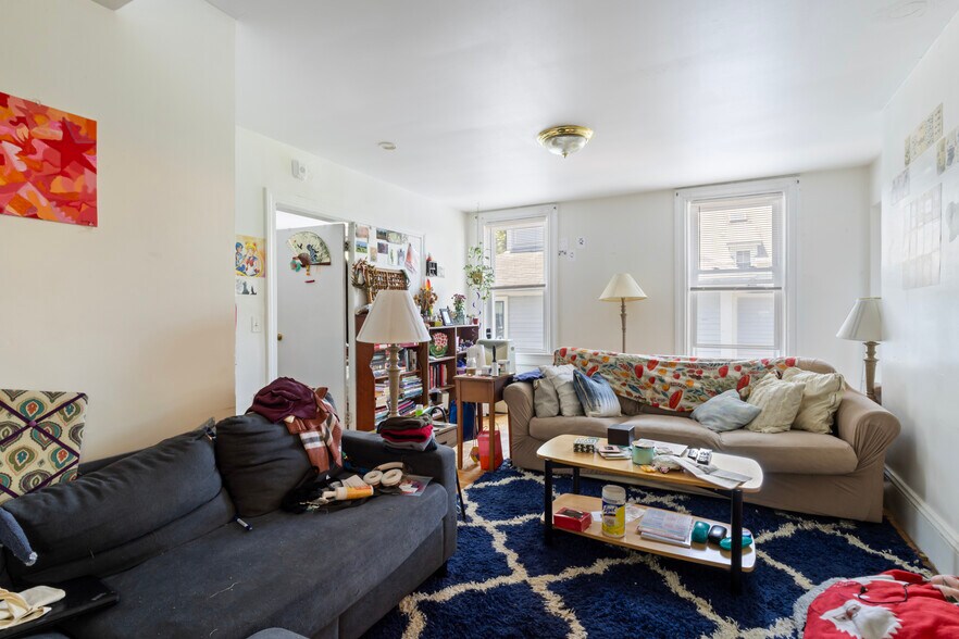 More Photos Of 176 Williams St, Providence Apartments For Sale