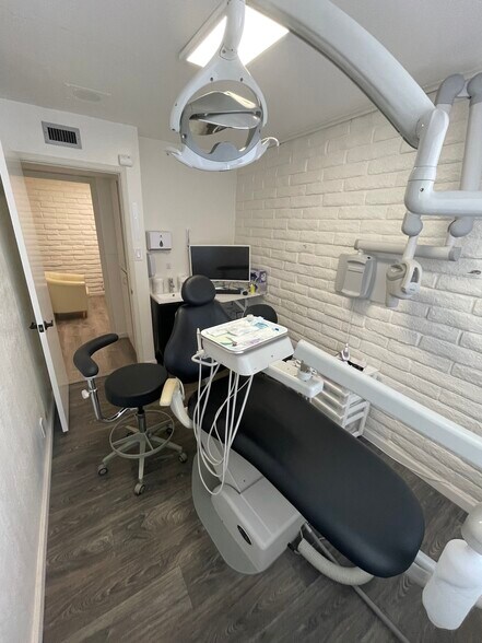 More Photos Of 6543 Montecito Blvd, Santa Rosa Medical For Sale