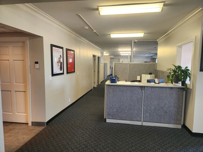 More Photos Of 7006 Pelham Rd, Greenville Office For Sale