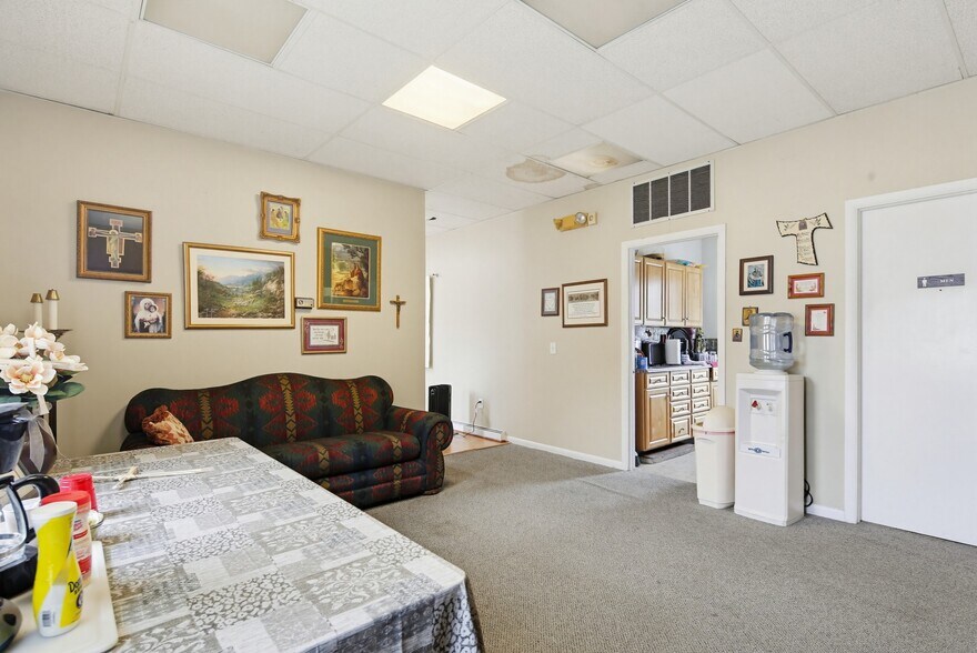 More Photos Of 346 Old New Windsor Pike, Westminster Flex For Sale