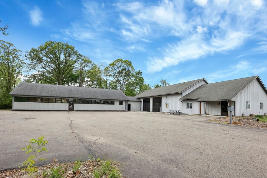 Primary Photo Of 1987 Coffman Rd, Newark Warehouse For Sale