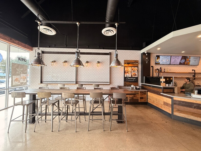 More Photos Of 17505-17571 SH 249, Houston Storefront For Lease