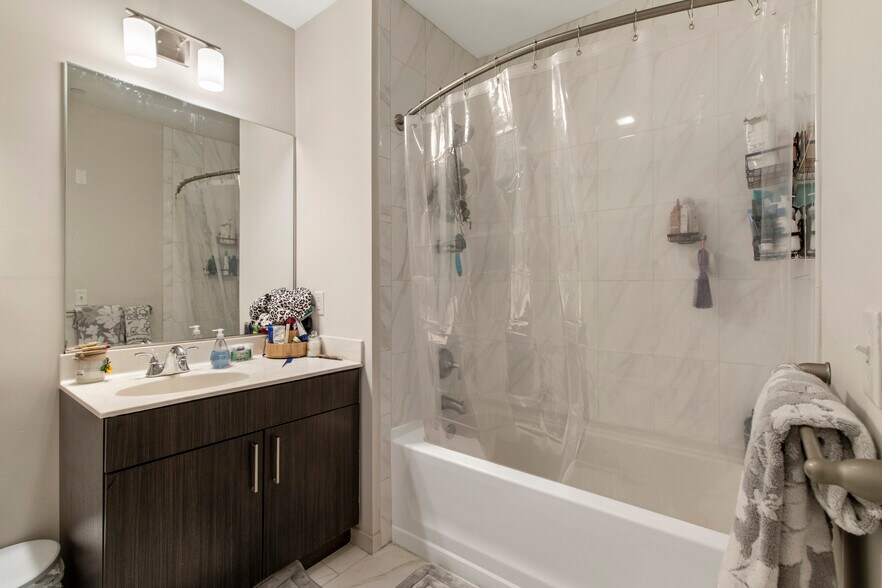 More Photos Of 587 Connecticut Ave, Norwalk Apartments For Sale