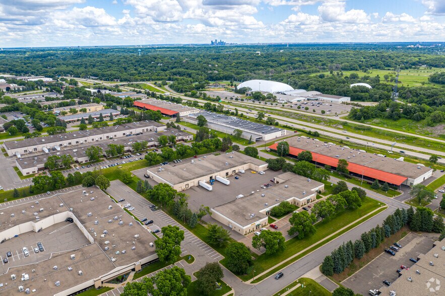 More Photos Of 7500-7546 Washington Ave S, Eden Prairie Light Distribution For Lease