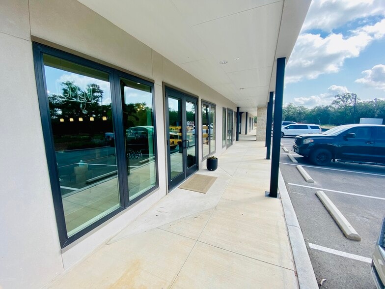 More Photos Of 1878 Herbelin Rd, New Braunfels Office For Lease