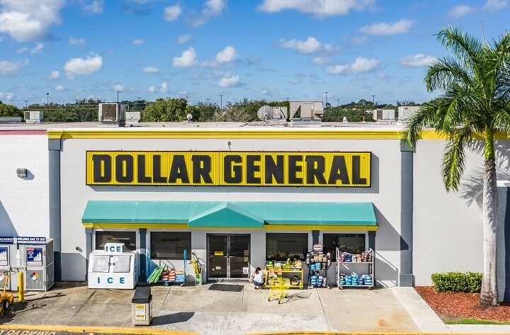 More Photos Of 4892 Okeechobee Rd, Fort Pierce Self Storage For Lease