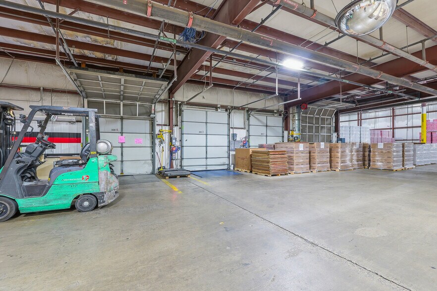 More Photos Of 100 Creative Way, Ripon Manufacturing For Sale