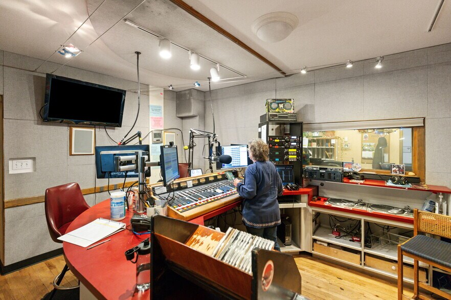 More Photos Of 4700 Walnut St, Boulder Office For Sale