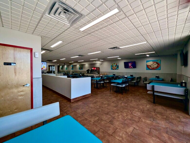More Photos Of 12211 Montwood Dr, El Paso General Retail For Lease