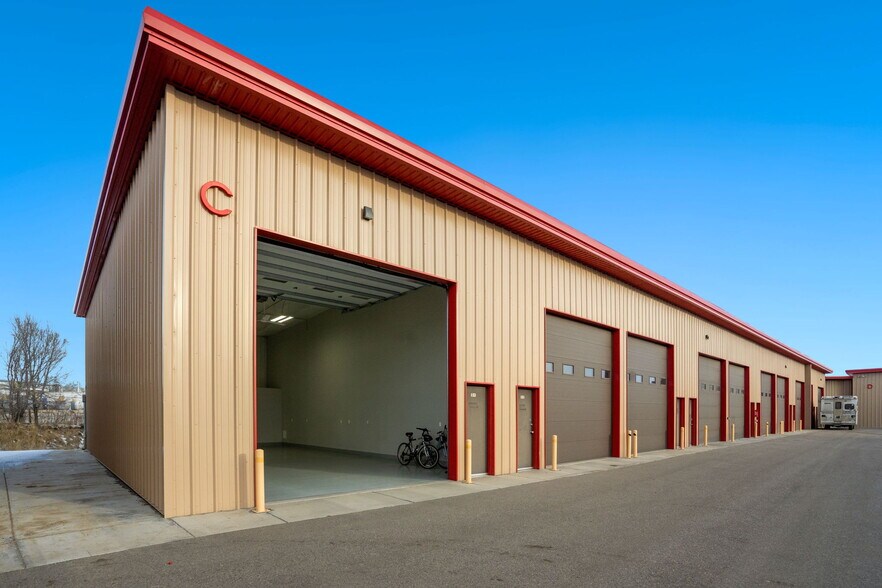 More Photos Of 341 1st St, Mead Warehouse For Lease