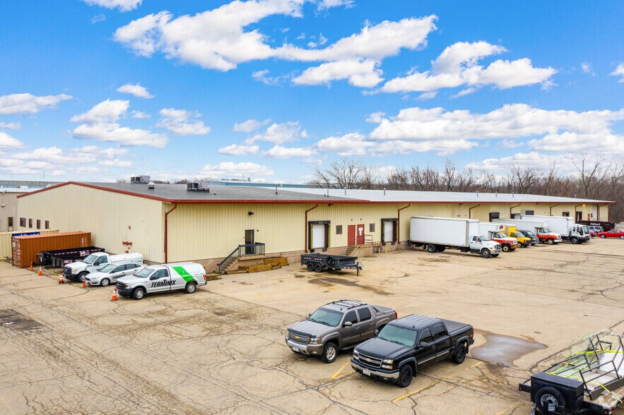 Primary Photo Of 2041 S Stoughton Rd, Madison Warehouse For Lease