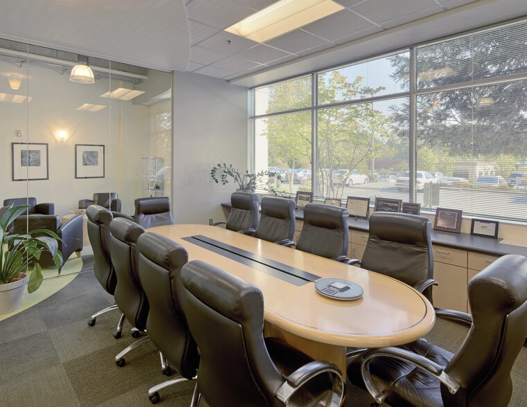 More Photos Of 32001 32nd Ave S, Federal Way Office For Lease
