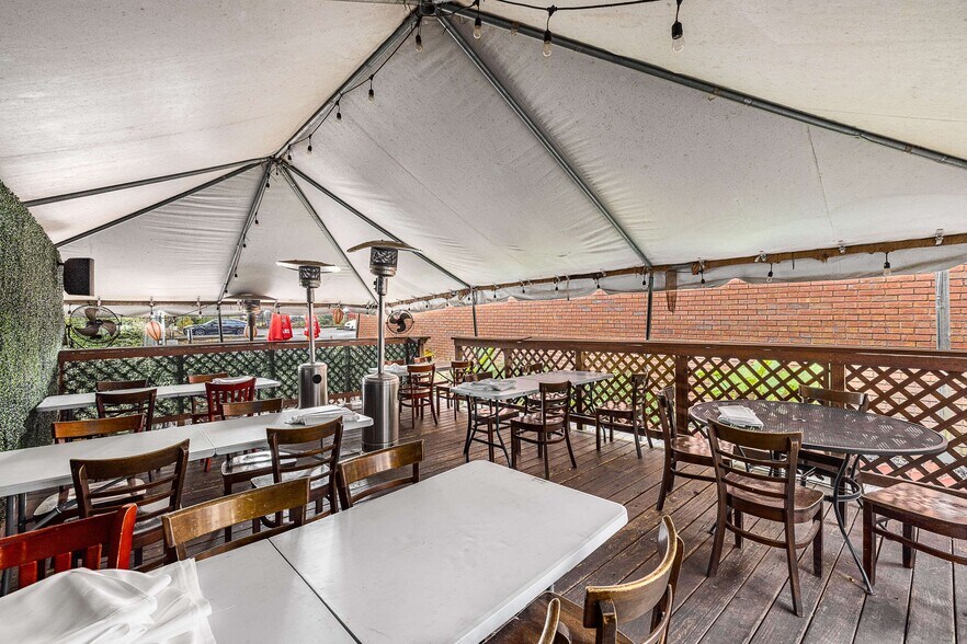 More Photos Of 35 S Peachtree St, Norcross Restaurant For Sale