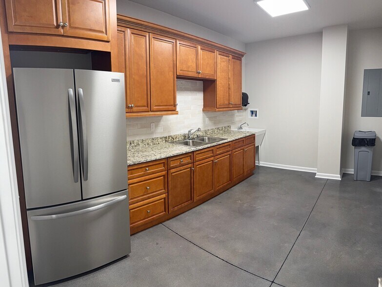 More Photos Of 3248 SC-319, Conway Office For Lease