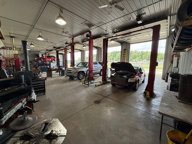 More Photos Of 1 Dennison Yard Cir, Dennison General Retail For Sale
