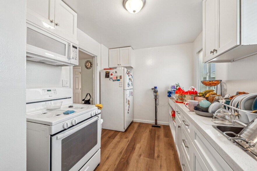 More Photos Of 3321 Barrett Ave, Richmond Apartments For Sale