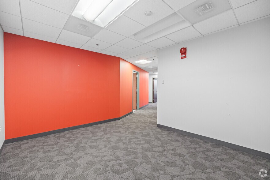 More Photos Of 12011 Lee Jackson Memorial Hwy, Fairfax Medical For Lease