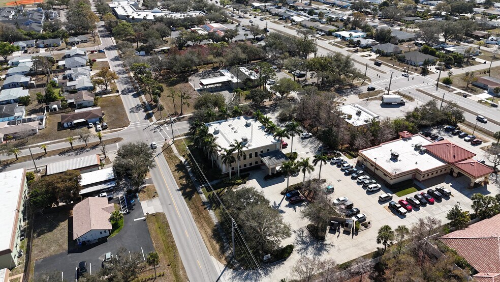 More Photos Of 825 Venetian Pky, Venice Office For Lease